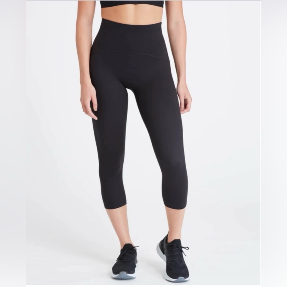 SPANX Cropped Every.Wear Icon Black Legging, Very Black